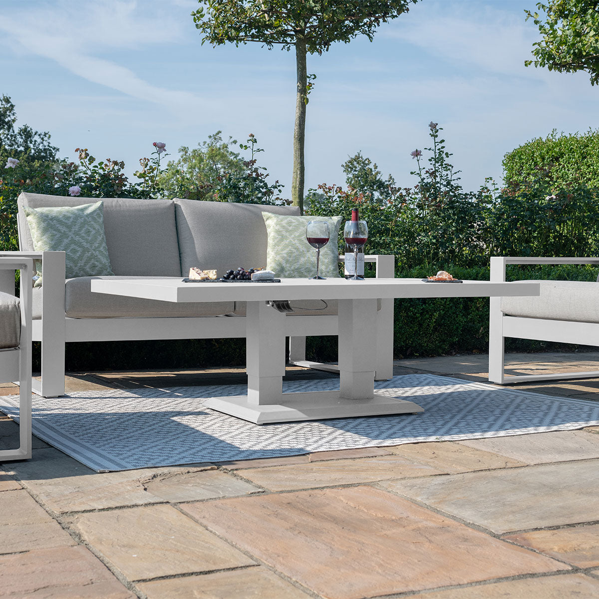 Maze - Amalfi 2 Seat Aluminium Sofa Set with Rising Table - White