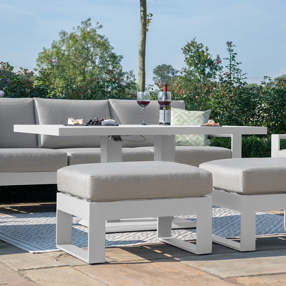 Maze - Amalfi 3 Seat Aluminium Sofa Set with Rising Table - White