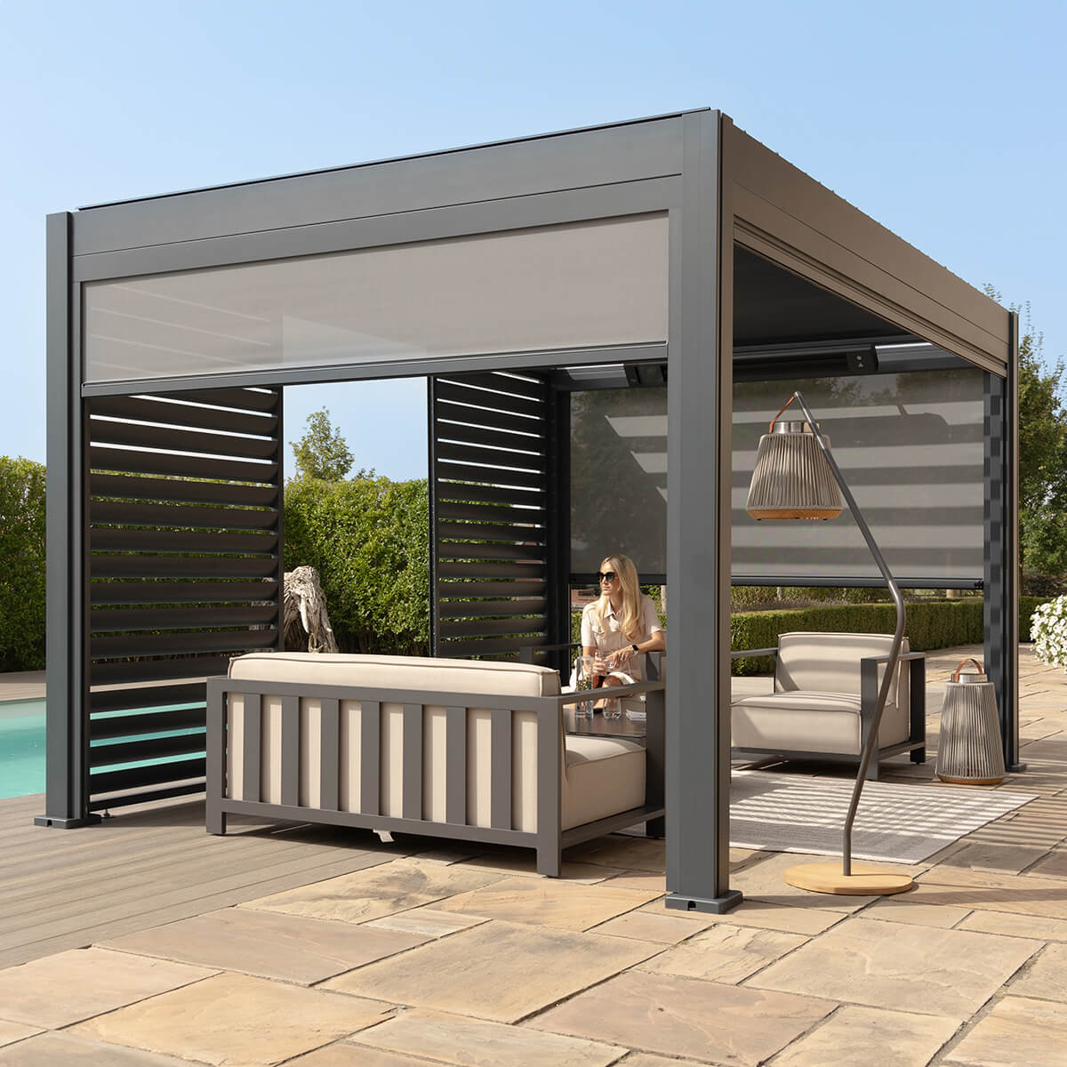 Maze - Eden Pergola Aluminium Rectangular 30x40 - Louvre Wall 4m - 3x Blinds - Grey