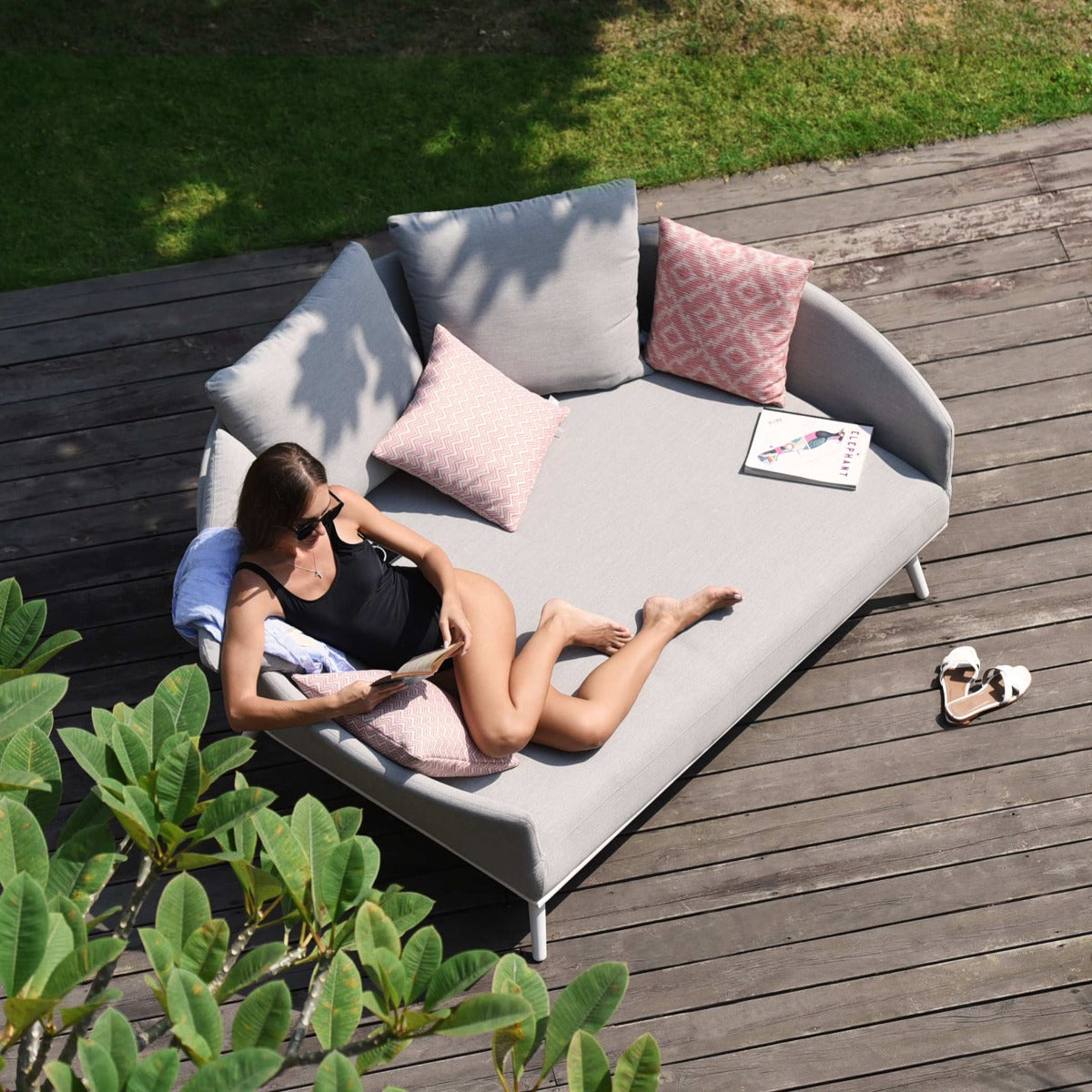 Maze - Outdoor Fabric Ark Daybed - Lead Chine