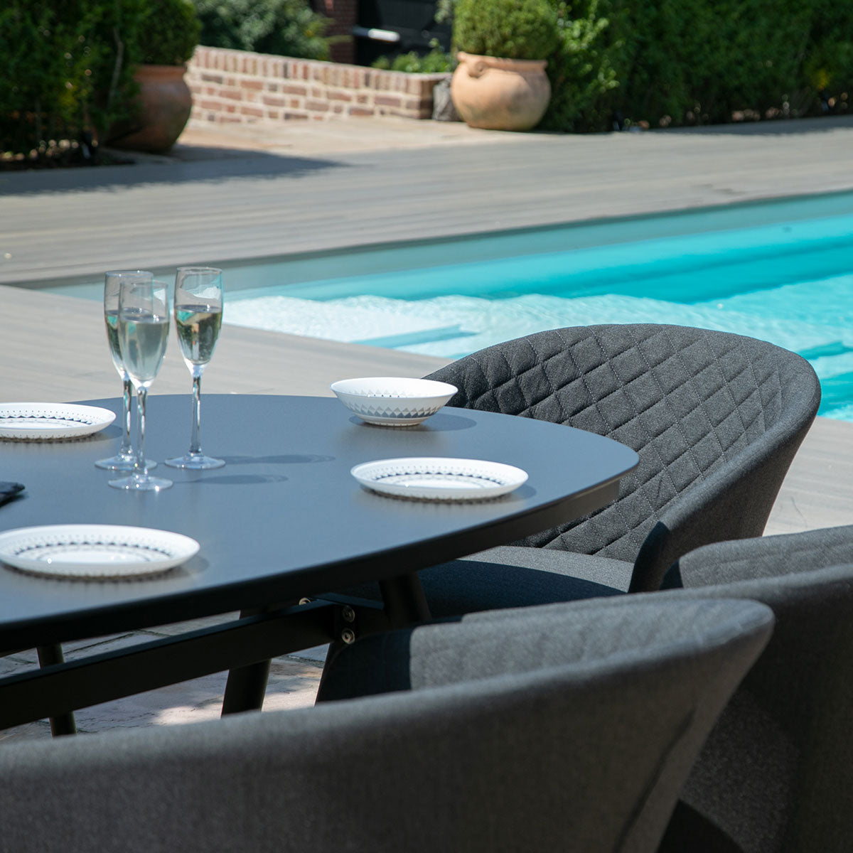 Maze - Outdoor Fabric Ambition 6 Seat Oval Dining Set - Charcoal