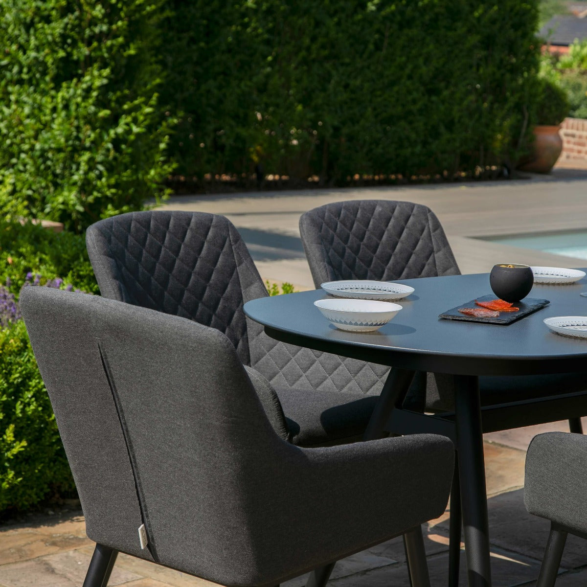 Maze - Outdoor Fabric Zest 6 Seat Oval Dining Set - Charcoal