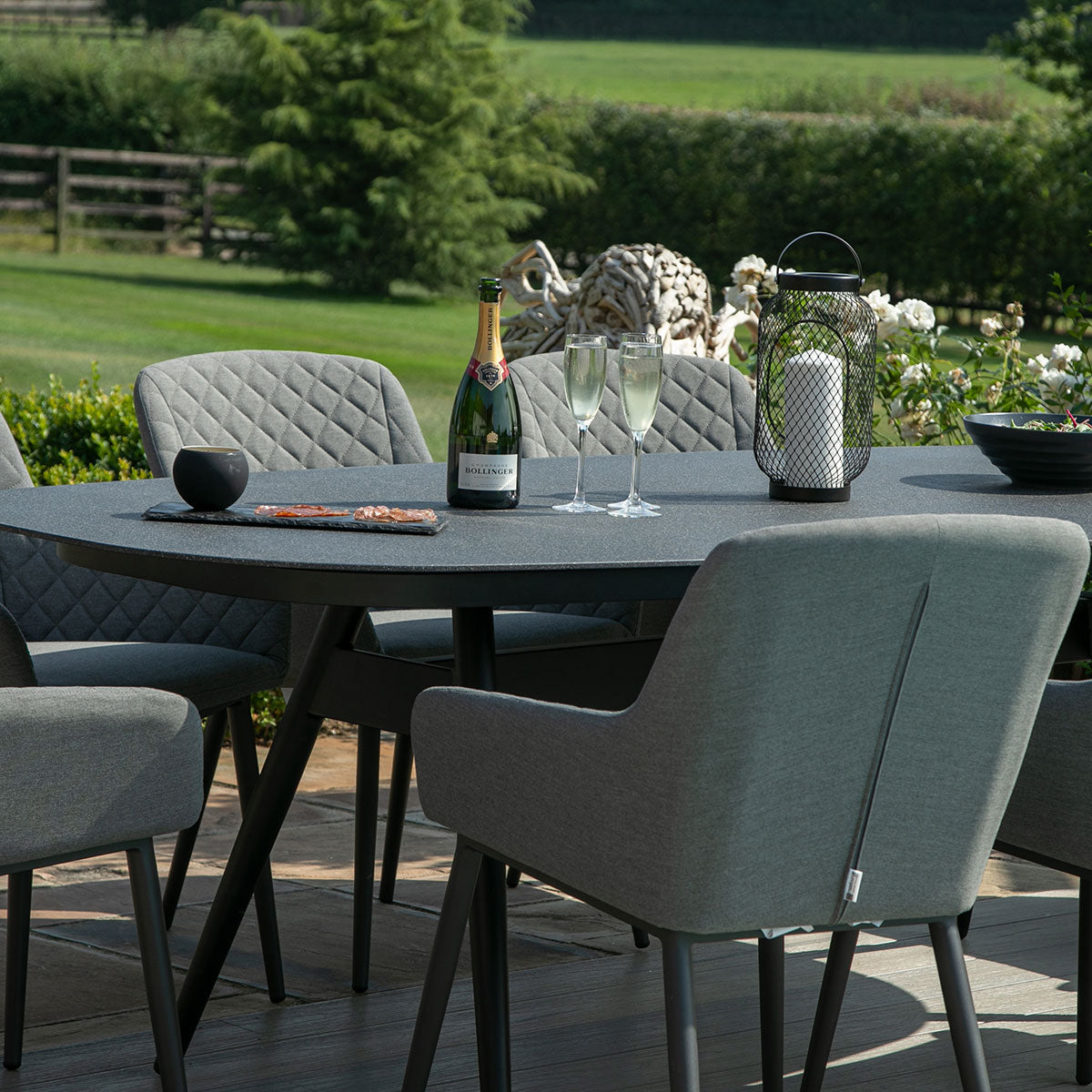 Maze - Outdoor Fabric Zest 8 Seat Oval Dining Set - Flanelle