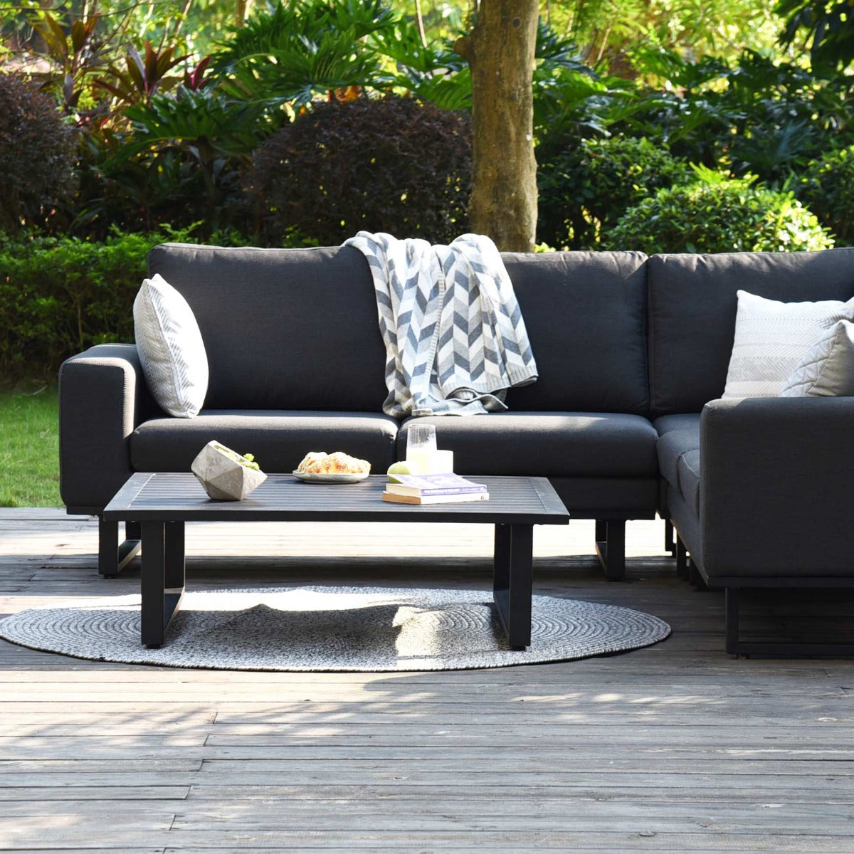 Maze - Outdoor Fabric Ethos Corner Group - Charcoal