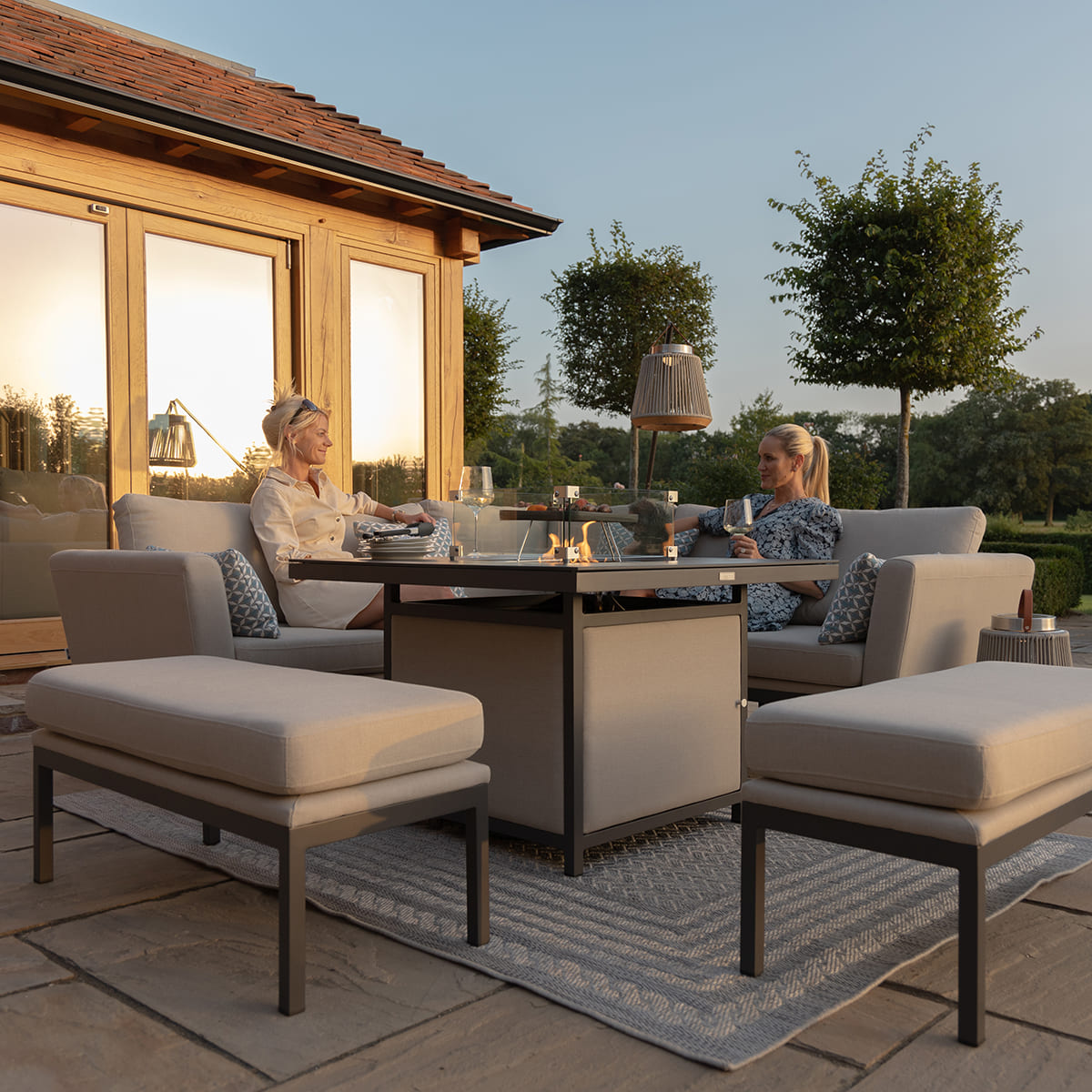 Maze - Outdoor Fabric Pulse Deluxe Square Corner Dining Set with Firepit Table - Oatmeal