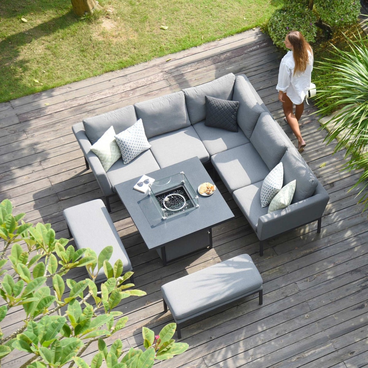 Maze - Outdoor Fabric Pulse Square Corner Dining Set with Fire Pit Table - Flanelle