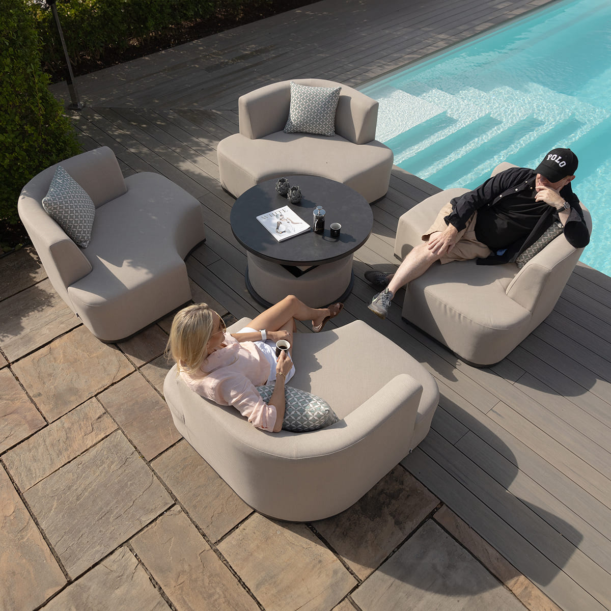 Maze - Outdoor Fabric Snug Lifestyle Suite with Rising Table - Oatmeal