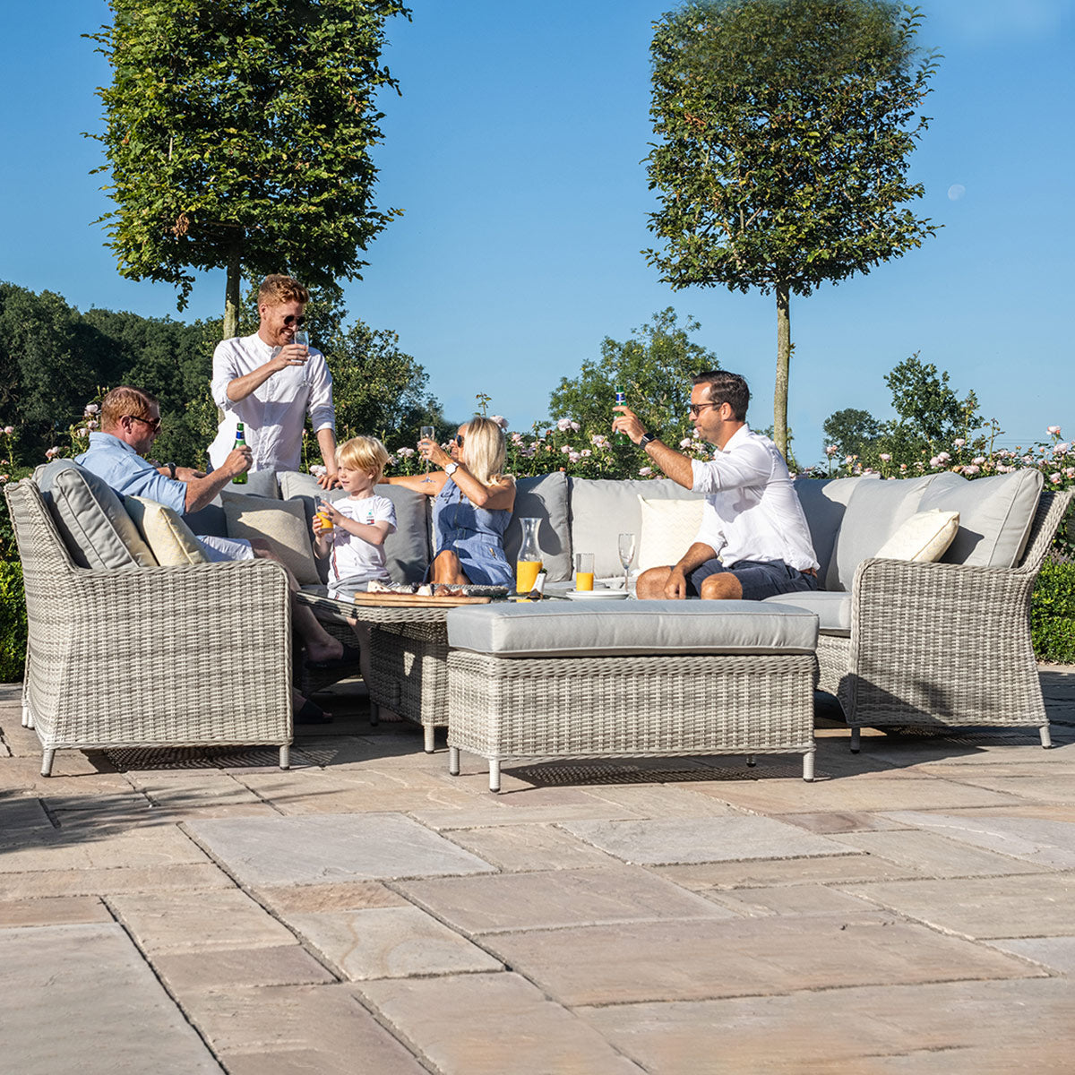 Maze - Oxford Royal U Shaped Rattan Sofa Set with Rising Table